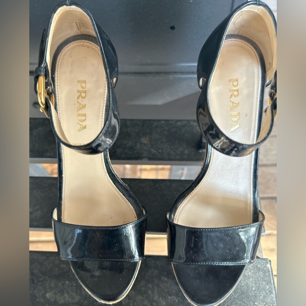Prada heels - Picture 8 of 8